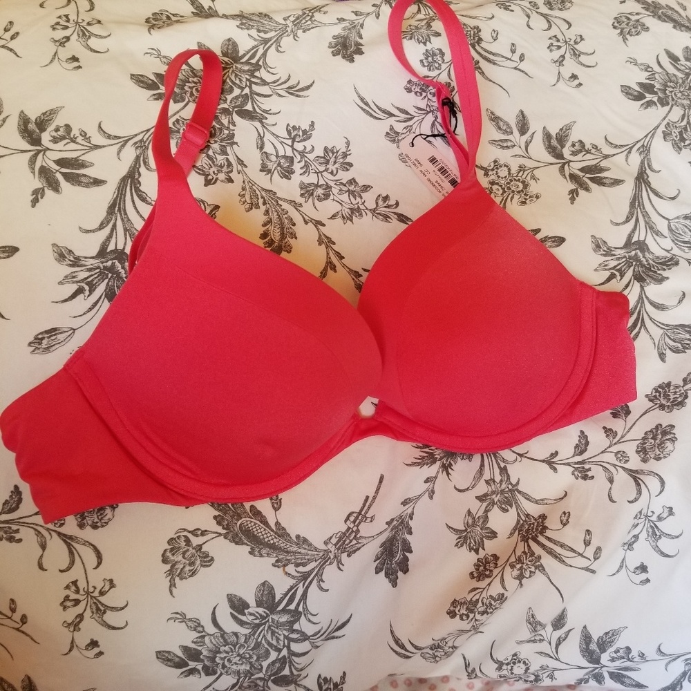NWT Victoria's Secret Bra